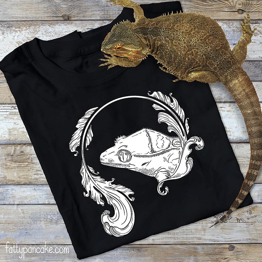 Camiseta floreciente de Gecko crestado 